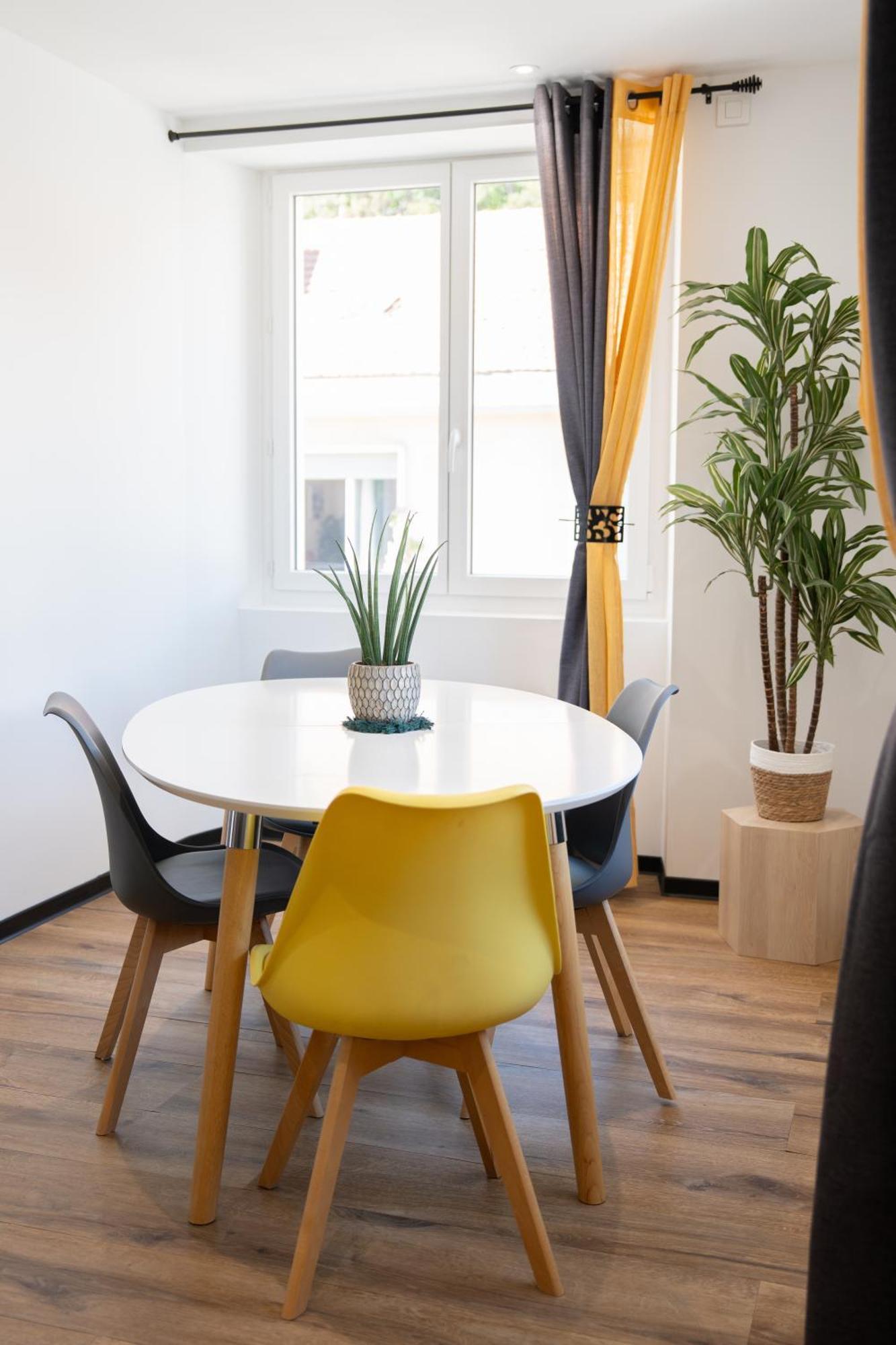 Appartement Centre De Sisteron Exterior foto